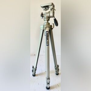Velbon VE-3 Silver Aluminum Heavy Duty 20"-59" Adjustable Video Camera Tripod